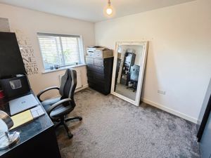 Bedroom- click for photo gallery